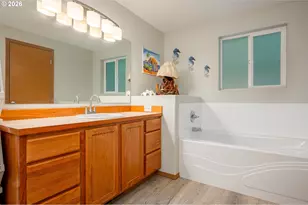 415 McKee Rd, Castle Rock, WA 98611 - Photo 16