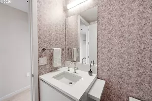 1075 NW Northrup St, Portland, OR 97209 - Photo 24