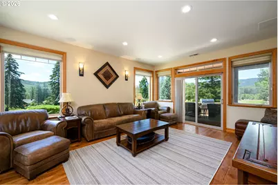 422 Jasmine Way, Roseburg, OR 97471 - Photo 12