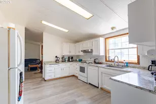 371 E Dewey Ln, Union, OR 97883 - Photo 10