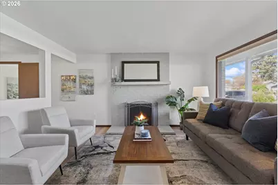 2137 SE 179th Ave, Portland, OR 97233 - Photo 4