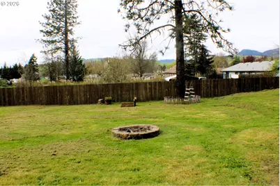 261 S Estella St, Glide, OR 97443 - Photo 22