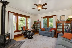990 Taylor St, Mount Angel, OR 97362 - Photo 8