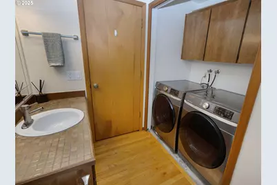 7705 S Fulton Park Pl, Portland, OR 97219 - Photo 18