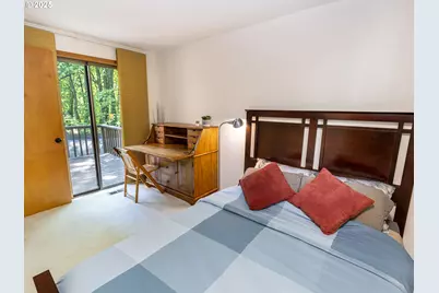 7705 S Fulton Park Pl, Portland, OR 97219 - Photo 20