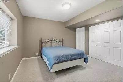 2728 Hallmark Ln, Eugene, OR 97402 - Photo 38
