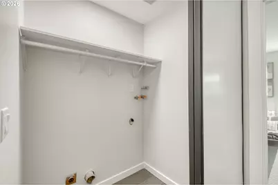 3114 SW Carson St, Portland, OR 97219 - Photo 16