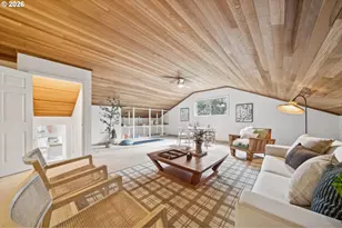 21 Del Prado St, Lake Oswego, OR 97035 - Photo 10