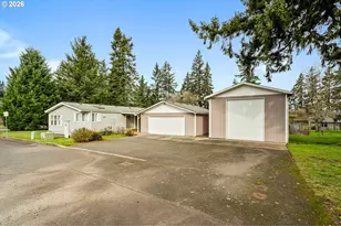 8227 SE 88th Ave, Portland, OR 97266 - Photo 2