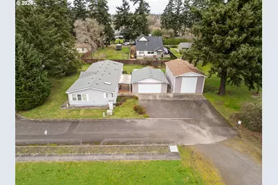 8227 SE 88th Ave, Portland, OR 97266 - Photo 4