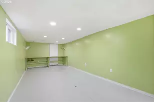 996 W 8th Ave, Eugene, OR 97402 - Photo 28