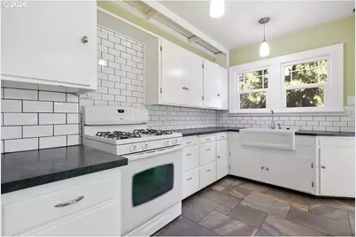 996 W 8th Ave, Eugene, OR 97402 - Photo 22