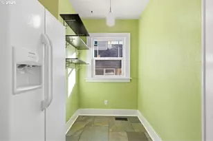 996 W 8th Ave, Eugene, OR 97402 - Photo 24