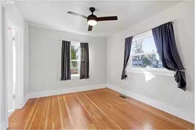 996 W 8th Ave, Eugene, OR 97402 - Photo 12