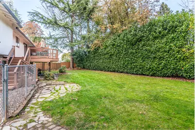 10054 SW Erie Ct, Tualatin, OR 97062 - Photo 26