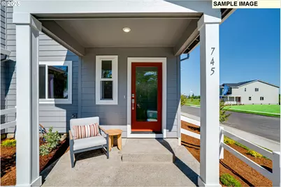 873 Sifuentez Ct., Woodburn, OR 97071 - Photo 2