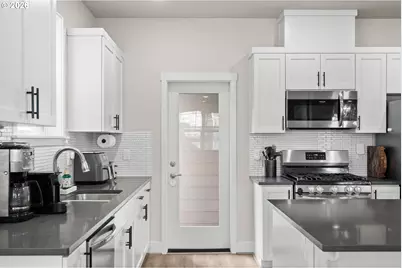 16870 SW Sunshine Coast St, Tigard, OR 97224 - Photo 12