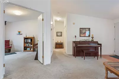 301 Deal St, Junction City, OR 97448 - Photo 22