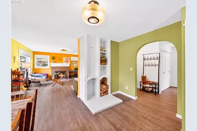 1130 NW 1st St, Gresham, OR 97030 - Photo 10