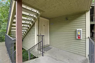 9943 SE Talbert St, Clackamas, OR 97015 - Photo 2