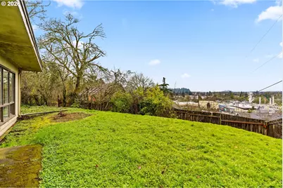 452 S 4th St, Springfield, OR 97477 - Photo 20