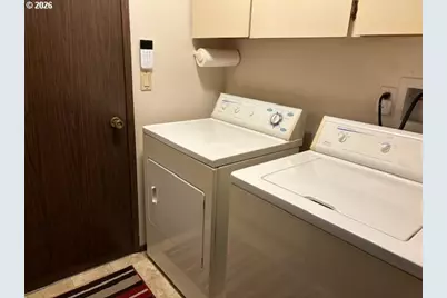 2021 NE Liberty Ave, Gresham, OR 97030 - Photo 18