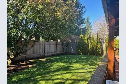 2021 NE Liberty Ave, Gresham, OR 97030 - Photo 8