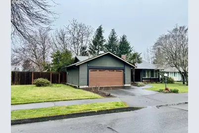 2021 NE Liberty Ave, Gresham, OR 97030 - Photo 2