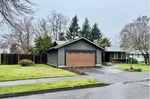 2021 NE Liberty Ave, Gresham, OR 97030 - Photo 2