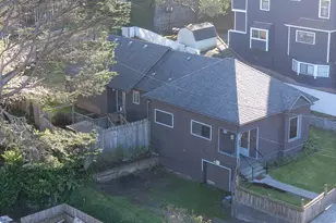 861 Fir Ave, Coos Bay, OR 97420 - Photo 40