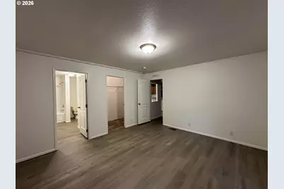 8720 SE Clatsop St, Happy Valley, OR 97086 - Photo 12