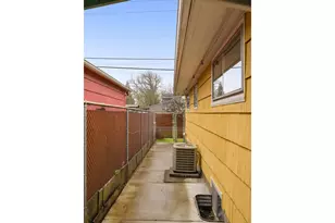 4212 SE Glenwood St, Portland, OR 97206 - Photo 24