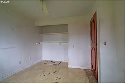 711 NE 113th Ave, Portland, OR 97220 - Photo 18