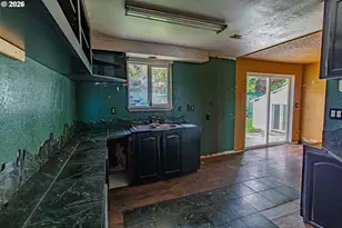 711 NE 113th Ave, Portland, OR 97220 - Photo 14