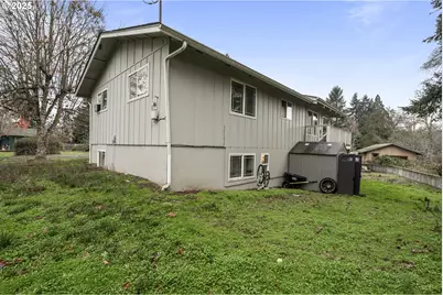 292 SE Academy St, Dallas, OR 97338 - Photo 32