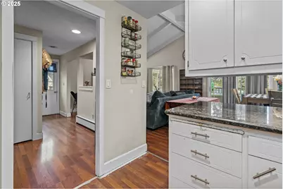 292 SE Academy St, Dallas, OR 97338 - Photo 14