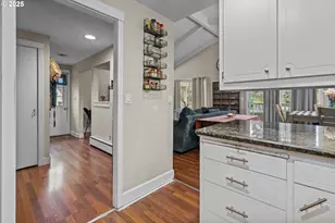 292 SE Academy St, Dallas, OR 97338 - Photo 14