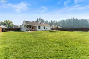 202 W Oak St, Yacolt, WA 98675 - Photo 36