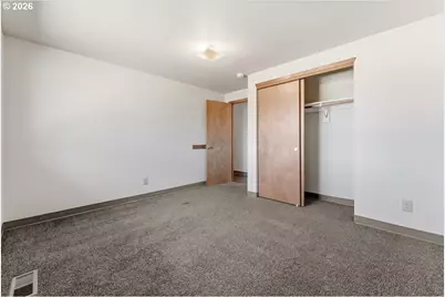 22010 S Leslie Ave, Beavercreek, OR 97004 - Photo 30