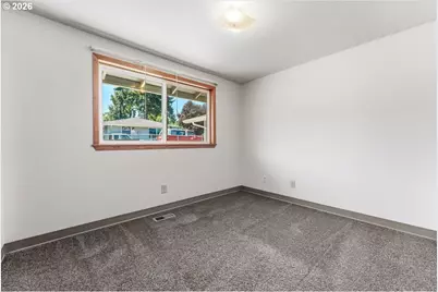 22010 S Leslie Ave, Beavercreek, OR 97004 - Photo 24