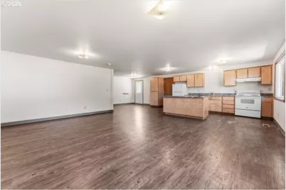 22010 S Leslie Ave, Beavercreek, OR 97004 - Photo 2