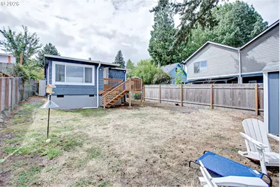 8425 N Swenson St, Portland, OR 97203 - Photo 36