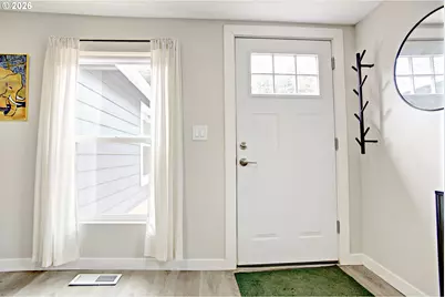 8425 N Swenson St, Portland, OR 97203 - Photo 2
