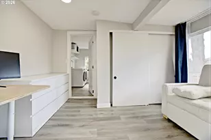8425 N Swenson St, Portland, OR 97203 - Photo 26