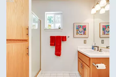 9623 NE Oak View Dr, Vancouver, WA 98662 - Photo 32