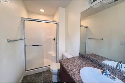 15817 NE Everett Ct, Portland, OR 97230 - Photo 18