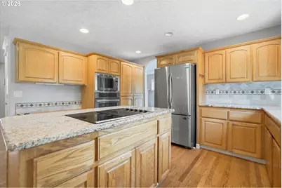 328 SW 38th Loop, Gresham, OR 97080 - Photo 18