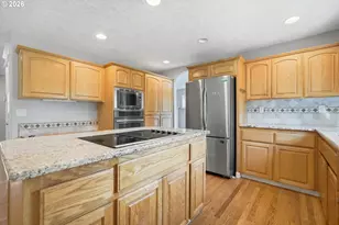 328 SW 38th Loop, Gresham, OR 97080 - Photo 18