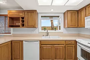 1721 Sequoia Ct, Forest Grove, OR 97116 - Photo 12