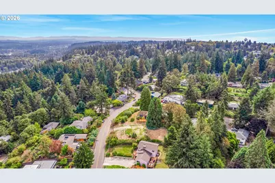 2665 Hillcrest Dr, West Linn, OR 97068 - Photo 12